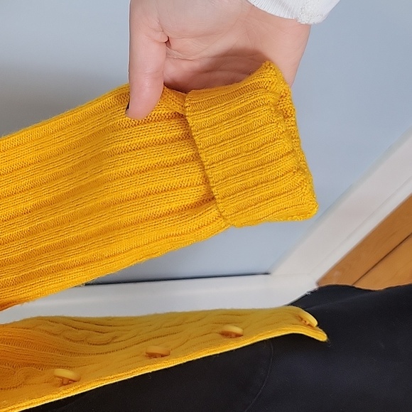 Vintage Golden Cardi - Picture 4 of 10